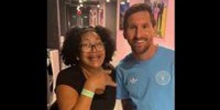 ميسي يورط سيدة إكوادورية.. إشارة من الدون تكلف المرأة وظيفتها - تواصل نيوز