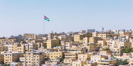 الحكومة: تسفير فوري لأي عامل يضبط بدون تصريح أو بمهنة غير مصرح له بها - تواصل نيوز