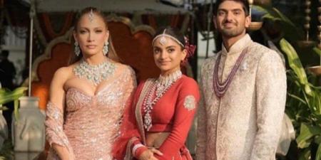 جينيفر لوبيز تتقاضى أجرًا خياليًا لحفل زفاف ملياردير هندي - تواصل نيوز