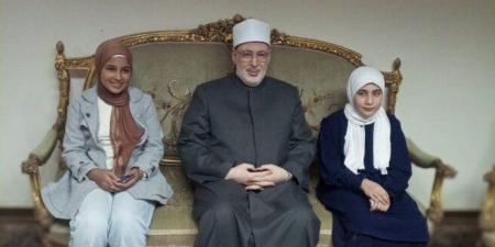 وكيل الأزهر يلتقي نماذج مضيئة من حفظة القرآن بالإسكندرية ويؤكد: رعاية الموهوبين واجب ورسالة - تواصل نيوز