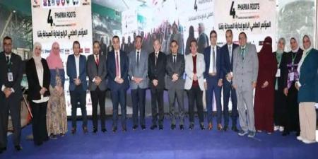 جامعة قنا تتألق علمياً ومجتمعياً: دعم لتطوير الصيدلة ودمج فعال لـ "ذوي الهمم" في مبادرة "مودة" - تواصل نيوز