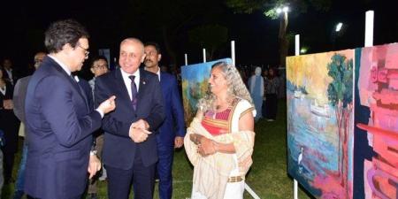 وزير الثقافة ومحافظ الأقصر يشهدان ختام الدورة 18 من ملتقى الأقصر الدولي للتصوير - تواصل نيوز