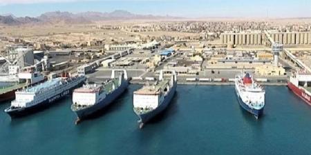 ميناء نويبع البحري بجنوب سيناء يشهد تداول 2100 طن بضائع و206 شاحنات - تواصل نيوز