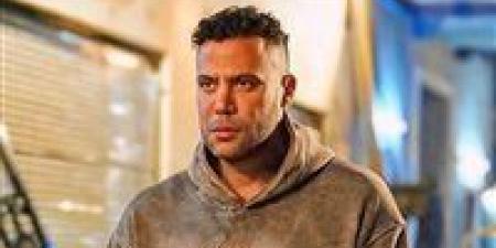 الإصابات كانت خفيفة وكل فريق العمل بخير.. أول تعليق من محمد إمام بعد حريق لوكيشن تصوير الكينج - تواصل نيوز