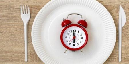 دراسة تحذر: الصوم المتقطع يخفض الوزن لكنه قد يسبب فقدان العضلات - تواصل نيوز