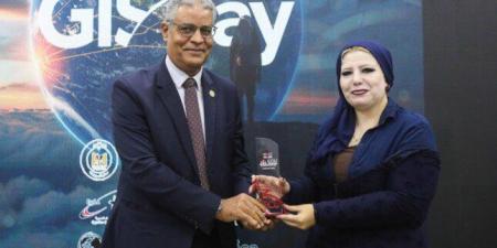 بحضور مئات الباحثين والطلاب.. الجامعة المصرية الصينية تحتفل باليوم العالمي لنظم المعلومات الجغرافية - تواصل نيوز