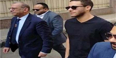 وسط حراسة مشددة.. وصول «رمضان صبحي» لمحكمة الجنايات للنطق بالحكم في قضية «تزوير المحررات» - تواصل نيوز