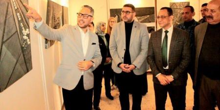 «الرحلة - جزيرة رأس البر».. معرض فني بكلية الفنون الجميلة بأسيوط يوثّق التحولات العمرانية برؤية جدارية معاصرة - تواصل نيوز