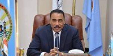 مع احتفالات العام الميلادي الجديد.. محافظ مطروح يشدد على رفع درجة الاستعداد القصوى بالحدائق والمستشفيات - تواصل نيوز