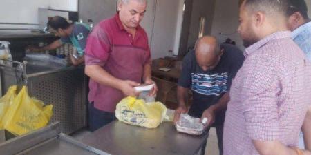 ضبط 6 أطنان سكر وسلعًا مجهولة المصدر في حملة مفاجئة بالمنيا - تواصل نيوز