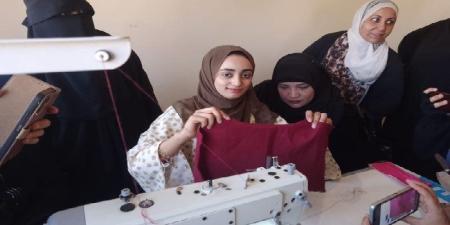 من الخياطة إلى الوعي المجتمعي.. كيف استفاد 1200 مواطن من دورات وحدة السكان بالطود؟ - تواصل نيوز