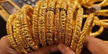 الذهب يواصل الصعود مع بداية العام.. وعيار 21 يسجل 5840 جنيها بعد مكاسب قياسية في 2025 - تواصل نيوز