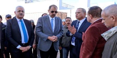 محافظ سوهاج يتفقد مصنع الطوب الأسمنتي غرب جرجا على مساحة 11 فدان - تواصل نيوز