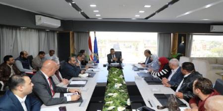 لا تهاون مع المتقاعسين.. محافظ أسوان يشدد على الانتهاء من مشروعات «حياة كريمة» قبل 31 مارس - تواصل نيوز