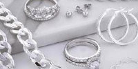 الفضة بين الصعود والهبوط.. سعر المعدن الأبيض اليوم - تواصل نيوز