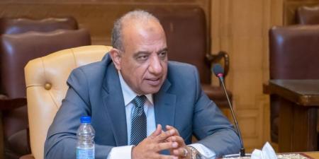 وزير الكهرباء يقرر خفض استخدام الوقود وزيادة الاعتماد على الطاقات المتجددة - تواصل نيوز