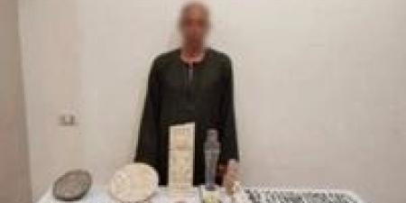 الداخلية تحبط تهريب 526 قطعة أثرية نتاج تنقيب غير مشروع بالمنيا - تواصل نيوز