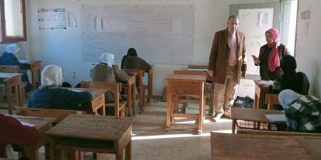 انتظام امتحانات الشهادة الإعدادية بأسيوط و78 ألفًا و508 طالب يؤدون الامتحان داخل 264 لجنة - تواصل نيوز