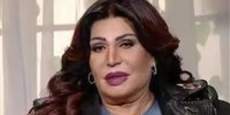 يُتم ونزوح وحرمان.. معاناة نجوى فؤاد منذ ولادتها وحرمانها من الطفولة - تواصل نيوز