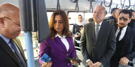 إطلاق منظومة الدفع الإلكتروني لتذكرة أتوبيسات هيئة النقل العام بالقاهرة - تواصل نيوز