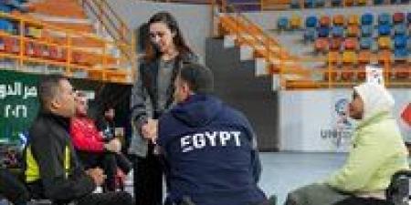 هادية حسني تطمئن على اللاعبين وتتابع منافسات بطولة مصر الدولية للريشة الطائرة - تواصل نيوز