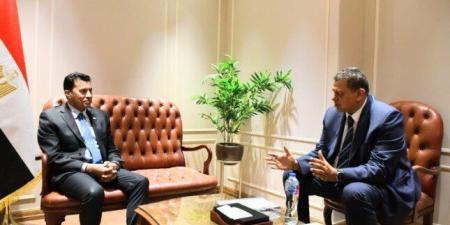 وزير الرياضة يجتمع بمنتخب اليد قبل السفر إلى رواندا ويشيد بمنظومة اللعبة - تواصل نيوز