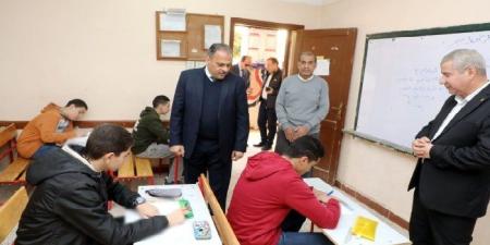 محافظ الشرقية يتفقد لجان امتحانات الفصل الدراسي الأول للشهادة الإعدادية - تواصل نيوز