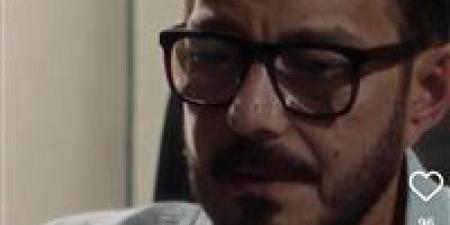 مسلسل لعبة وقلبت بجد الحلقة 8.. أحمد زاهر يواجه زميله بسبب تلاعبه في الضرائب - تواصل نيوز