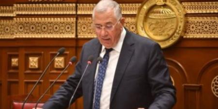 السيد القصير ينفي ادعاءات طلب مناداته بلقب «معالي الوزير» ويؤكد: الألقاب ليست أولويتي - تواصل نيوز