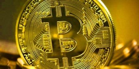 بيتكوين تتراجع بعد تهديدات ترامب بفرض تعريفات إضافية على أوروبا - تواصل نيوز