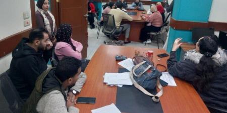 «المرأة والتمكين».. ندوة توعوية لمديرية العمل بأسيوط تشرح ضمانات القانون الجديد - تواصل نيوز