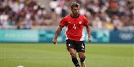 بالفيديو.. أحمد عيد يصل مقر النادي الأهلي تمهيدًا للانضمام لصفوف الفريق - تواصل نيوز