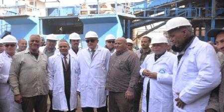 بمشاركة المزارعين والقيادات.. محافظ الأقصر يفتتح "موسم عصير القصب" بمصنع أرمنت لعام 2026 - تواصل نيوز