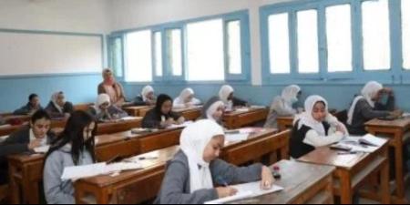 حدث في الدقهلية .. ضبط طالب ثانوي حاول دخول امتحان الإعدادية بدل زميله - تواصل نيوز