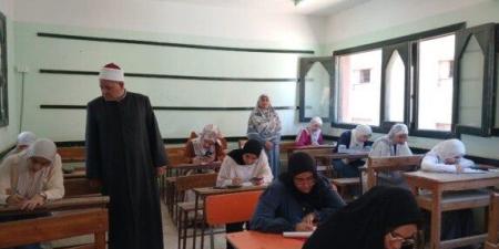 خلال تفقده اللجان.. رئيس منطقة القليوبية الأزهرية يؤكد الالتزام الكامل بضوابط الامتحانات - تواصل نيوز