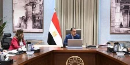 رئيس الوزراء يتابع موقف تنفيذ المشروعات الخدمية والتنموية بالوادى الجديد - تواصل نيوز