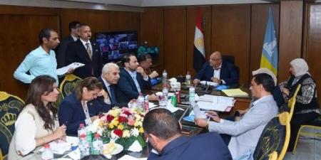 محافظ الإسكندرية يعقد لقاءً جماهيريًا بحي المنتزه أول لبحث شكاوى المواطنين - تواصل نيوز