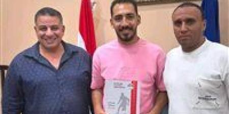 القناة يبدأ صفقات الموسم الجديد بضم إبراهيم سامي مدافع سموحة 3 مواسم - تواصل نيوز