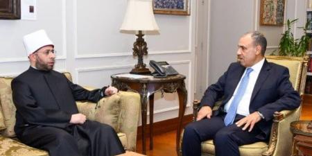 عبد العاطي والأزهري يؤكدان على مواصلة التنسيق لدعم جهود مصر في مكافحة التطرف - تواصل نيوز