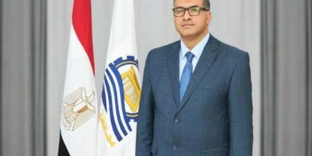 محافظ قنا يوجه بسرعة صرف البدل النقدي للعاملين بالتربية والتعليم - تواصل نيوز