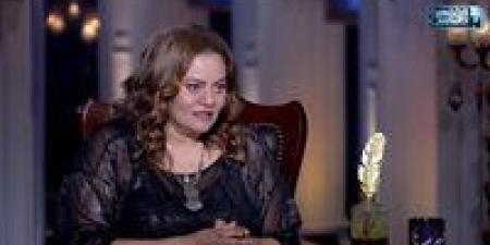 بسبب مصطفى محمود.. كاملة أبو ذكري تنفي خلافها مع خالد النبوي: "أستاذي وأخويا.. عيب الكذب ده" - تواصل نيوز