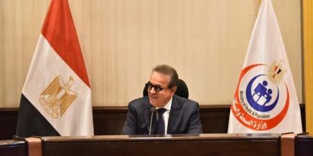 وزير الصحة يزف بشرى سارة لأهالي سوهاج بشأن منظومة التأمين الصحي الشامل - تواصل نيوز