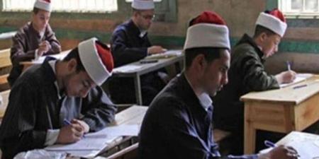 امتحانات الثانوية الأزهرية 2026.. طلاب العلمي يؤدون امتحان الفيزياء اليوم - تواصل نيوز