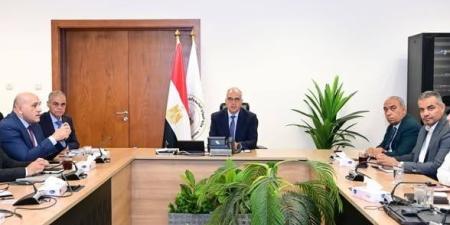 وزير الري يتابع خطة تطوير مصلحة الميكانيكا والكهرباء ومحطات الرفع على مستوى الجمهورية - تواصل نيوز