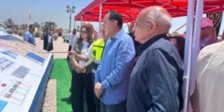 رئيس الوزراء يتفقد مواقع العمل بمشروع رفع كفاءة وتطوير الطريق الدولى الساحلى - تواصل نيوز