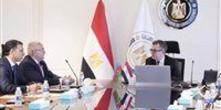 وزير التخطيط يبحث مع سفير أذربيجان صياغة مرحلة جديدة من الشراكة التنموية وتوسيع الاستثمارات المشتركة - تواصل نيوز