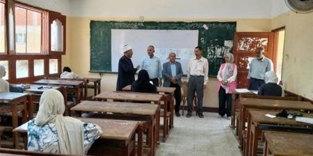 انتظام لجان امتحان الصرف لطلاب الثانوية الأزهرية بالإسماعيلية - تواصل نيوز