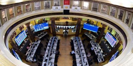 تباين مؤشرات البورصة في ختام تعاملات الأحد.. ورأس المال يخسر نحو 12 مليار جنيه - تواصل نيوز