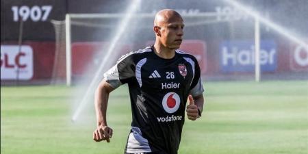 بعد إصابته بالرباط الصليبي، جراحة ناجحة لمدافع الأهلي عمرو الجزار في ألمانيا - تواصل نيوز