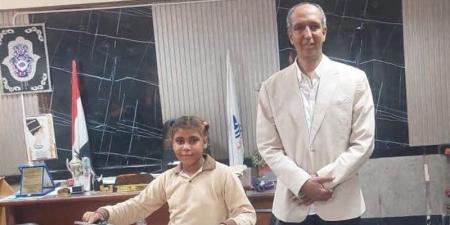 أعادت 35 ألف جنيه لصاحبها، تعليم نجع حمادي بقنا يكرم تلميذة بالابتدائي لأمانتها - تواصل نيوز